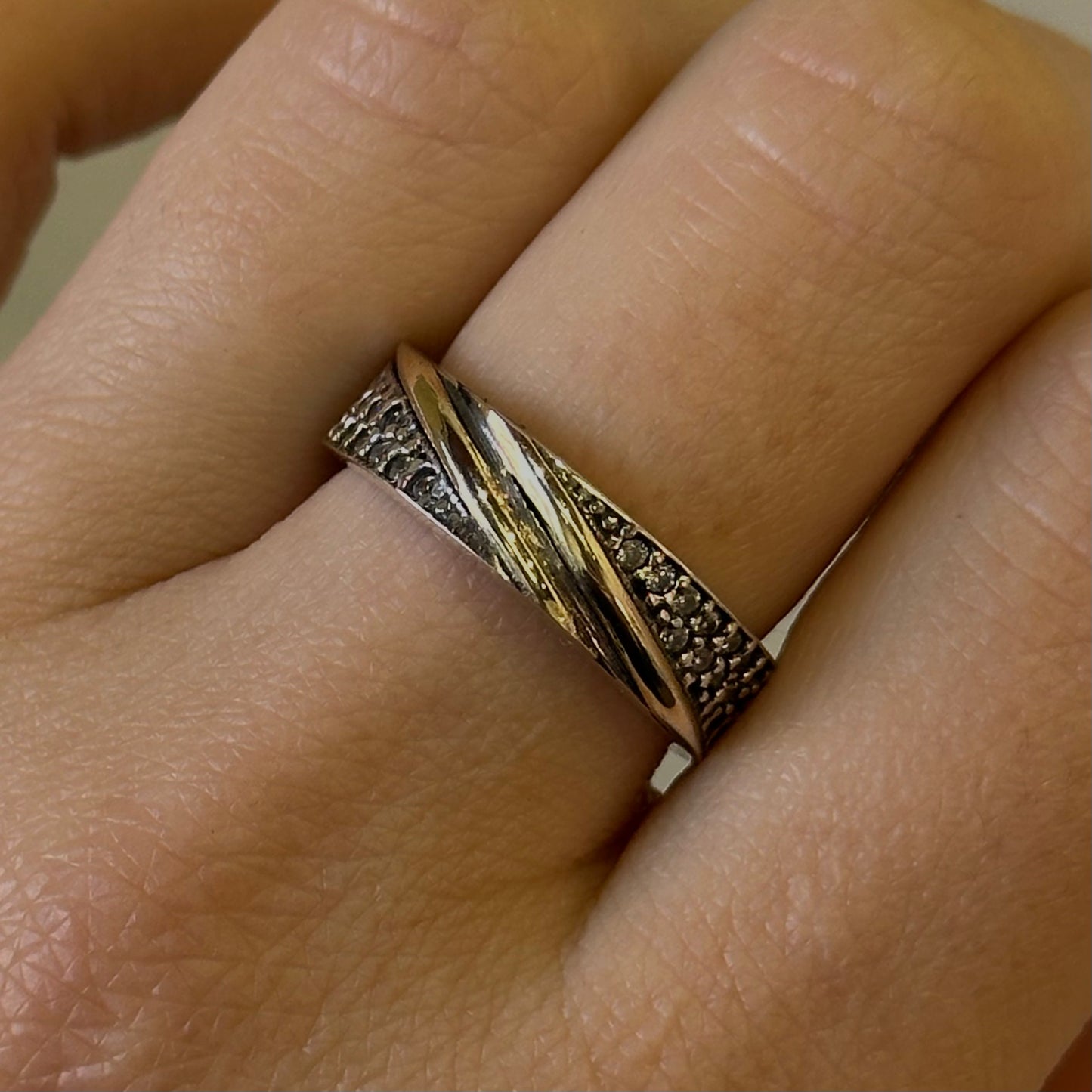 Anillo Ira